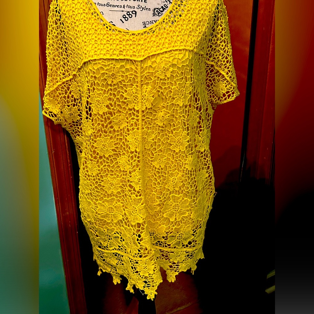 Ruby Rd. Yellow Crochet Blouse with attache Slip Tank. XL